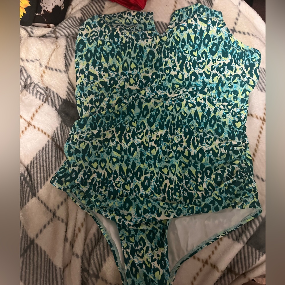 Serra Teal and White Swimwear